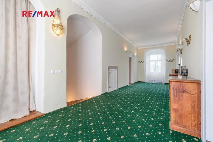 Prodej rodinného domu, Včelákov, 358 m2