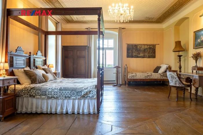 Prodej rodinného domu, Včelákov, 358 m2