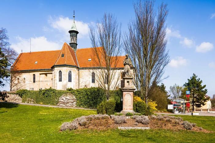 Prodej pozemku pro bydlení, Bříství, 11444 m2