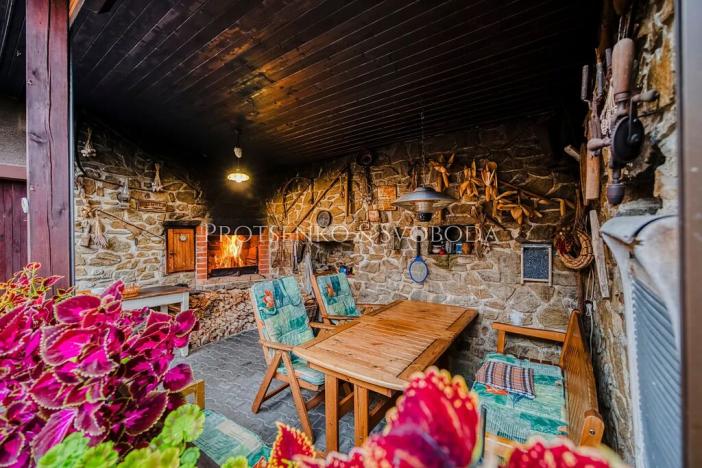 Prodej rodinného domu, Ledečko, 257 m2