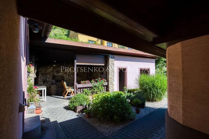 Prodej rodinného domu, Ledečko, 257 m2