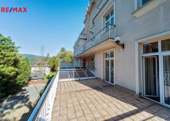 Prodej ubytování, Wisła, Powiat cieszyński, Polsko, 1612 m2