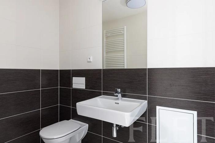 Pronájem bytu 1+kk, Praha - Třebonice, Thomasova, 33 m2