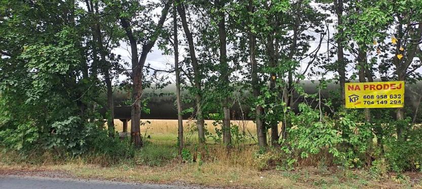 Prodej komerčního pozemku, Měšice, 2035 m2