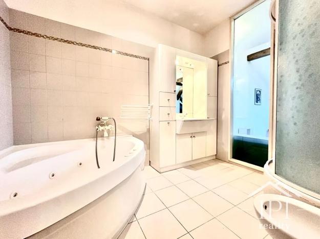 Pronájem kanceláře, Praha - Holešovice, Dukelských hrdinů, 176 m2