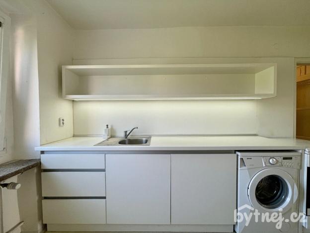 Pronájem bytu 2+1, Blansko, Chelčického, 54 m2