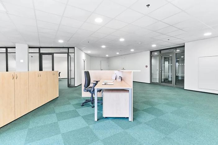 Pronájem kanceláře, Karlovy Vary, Moskevská, 500 m2