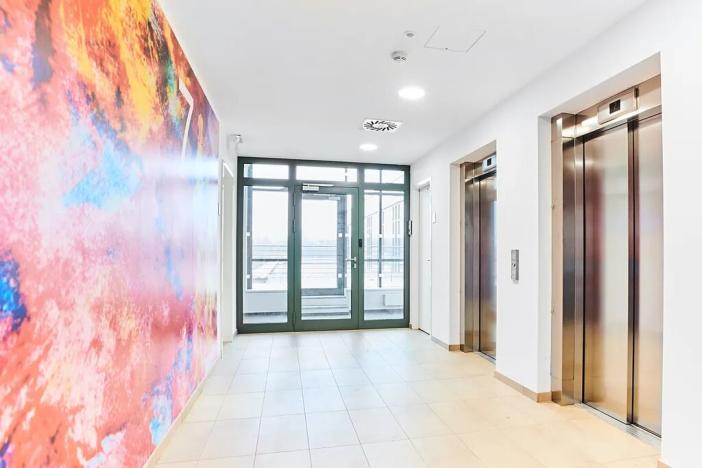 Pronájem kanceláře, Karlovy Vary, Moskevská, 500 m2