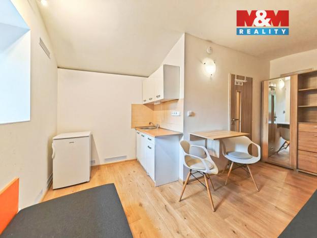 Pronájem bytu 1+kk, Hradec Králové, Pražská třída, 23 m2