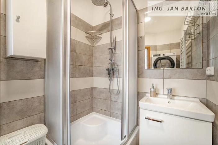 Pronájem bytu 2+1, Jihlava, Vančurova, 58 m2