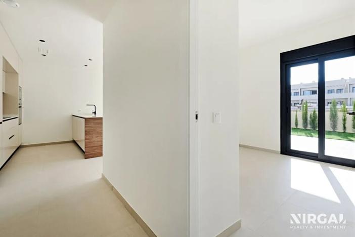 Prodej bytu 2+kk, Torrevieja, Španělsko, 67 m2