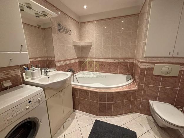 Prodej bytu 4+1, Plzeň, Břeclavská, 90 m2