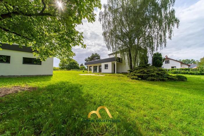 Prodej komerční nemovitosti, Doubravička, 195 m2