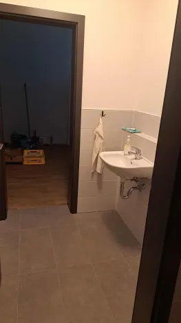 Pronájem obchodního prostoru, Praha - Vysočany, Kolbenova, 49 m2