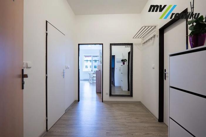 Prodej bytu 1+1, Milovice, Topolová, 44 m2