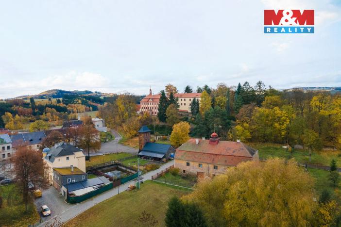 Prodej rodinného domu, Bezdružice, náměstí Kryštofa Haranta, 300 m2