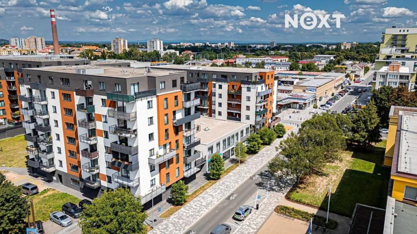 Pronájem obchodního prostoru, Pardubice, Na Spravedlnosti, 200 m2