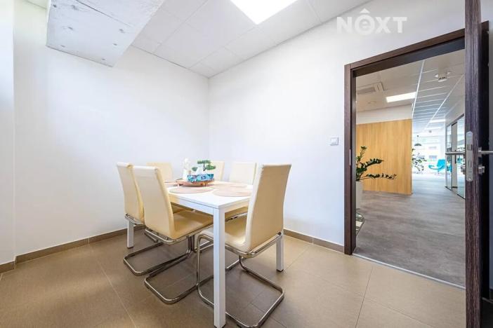 Pronájem obchodního prostoru, Pardubice, Na Spravedlnosti, 200 m2