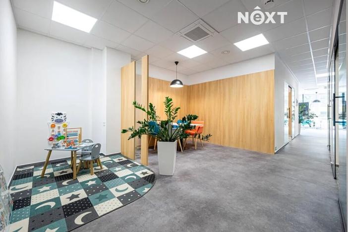 Prodej kanceláře, Pardubice, Na Spravedlnosti, 200 m2