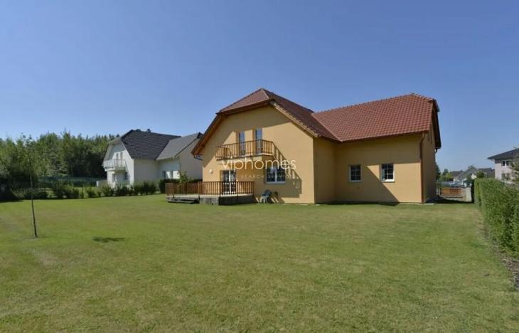 Pronájem vily, Průhonice, 400 m2
