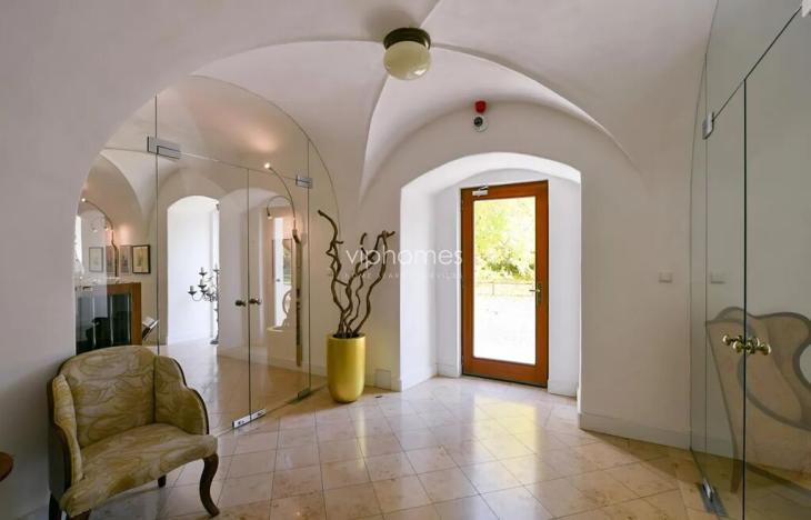 Pronájem bytu 1+kk, Praha - Bubeneč, Mlýnská, 53 m2