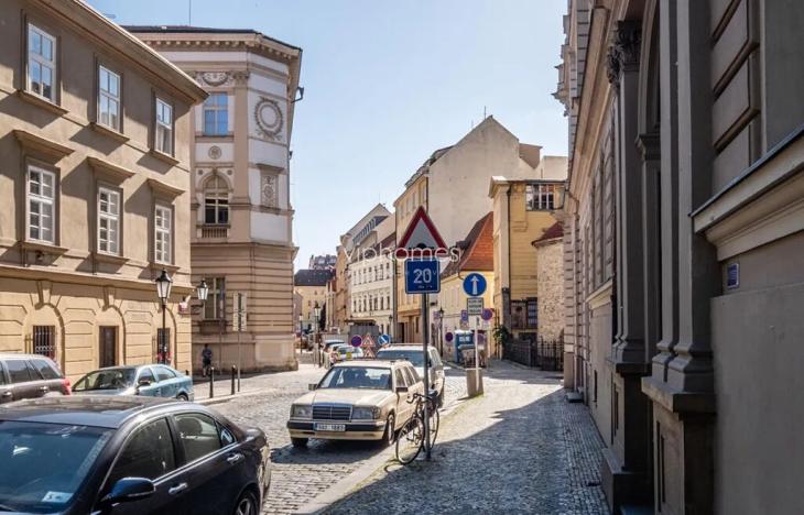 Pronájem bytu 3+1, Praha - Staré Město, Konviktská, 112 m2