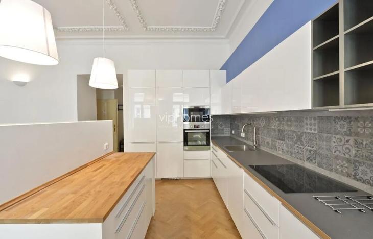 Pronájem bytu 2+kk, Praha - Nové Město, Soukenická, 67 m2