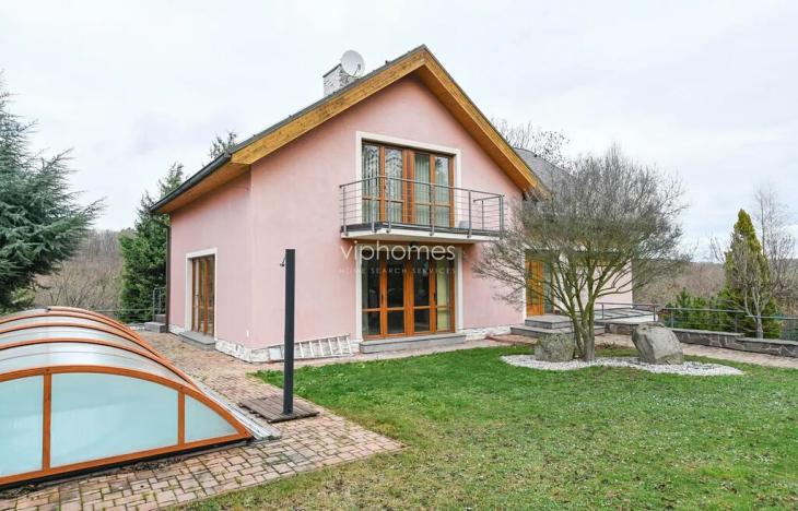 Pronájem vily, Choteč, 190 m2