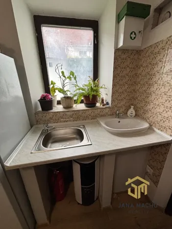 Pronájem obchodního prostoru, Napajedla, Masarykovo náměstí, 70 m2