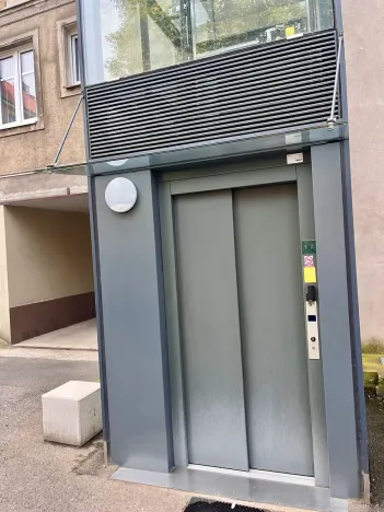 Pronájem bytu 4+kk, Karlovy Vary, Rohová, 100 m2