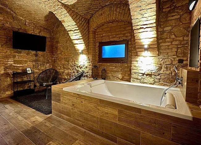 Pronájem bytu 2+kk, Liberec, Vrabčí, 96 m2