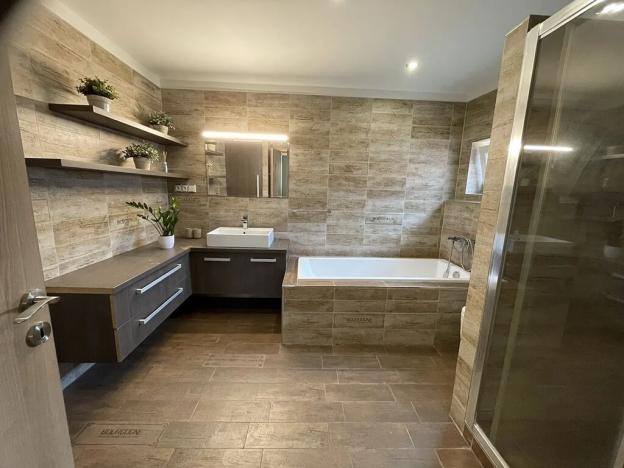 Prodej rodinného domu, Šardice, 300 m2