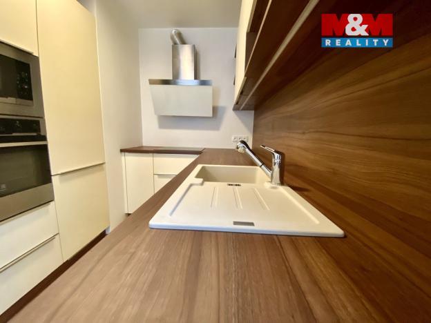 Pronájem bytu 2+kk, Praha - Háje, Loosova, 56 m2