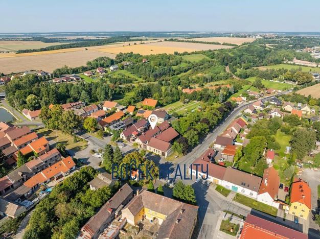 Prodej rodinného domu, Rynholec, nám. 1. máje, 259 m2