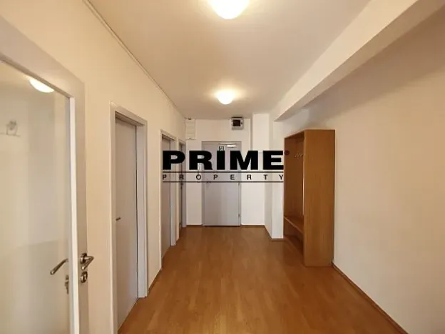 Pronájem kanceláře, Praha - Smíchov, Štefánikova, 83 m2