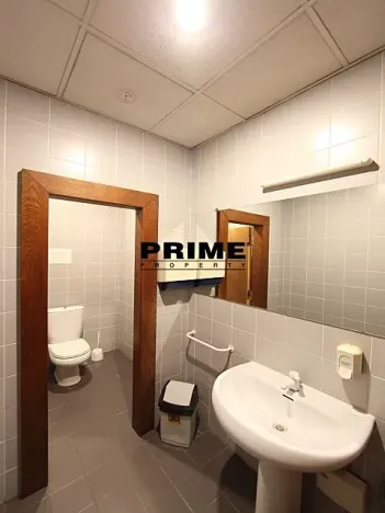 Pronájem kanceláře, Praha - Staré Město, Husova, 167 m2