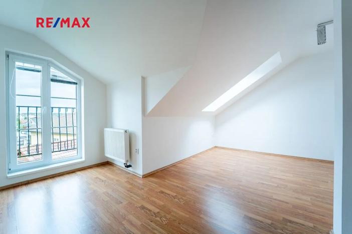 Prodej rodinného domu, Dolní Bousov, V Končinách, 146 m2