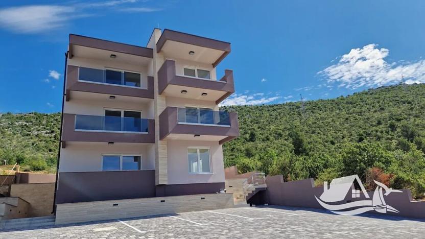 Prodej bytu 2+kk, Stari Grad, Chorvatsko, 57 m2