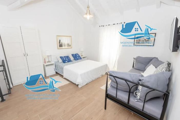 Prodej rodinného domu, Sutomišćica, Chorvatsko, 75 m2