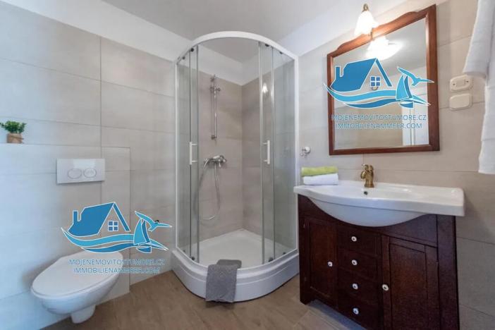 Prodej rodinného domu, Sutomišćica, Chorvatsko, 75 m2