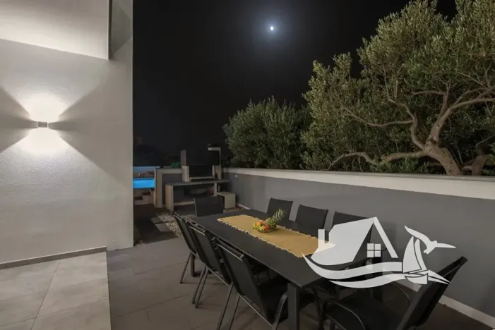 Prodej vily, Makarska, Chorvatsko, 150 m2