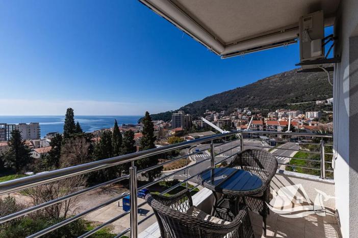 Prodej bytu 3+kk, Petrovac, Černá Hora, 51 m2