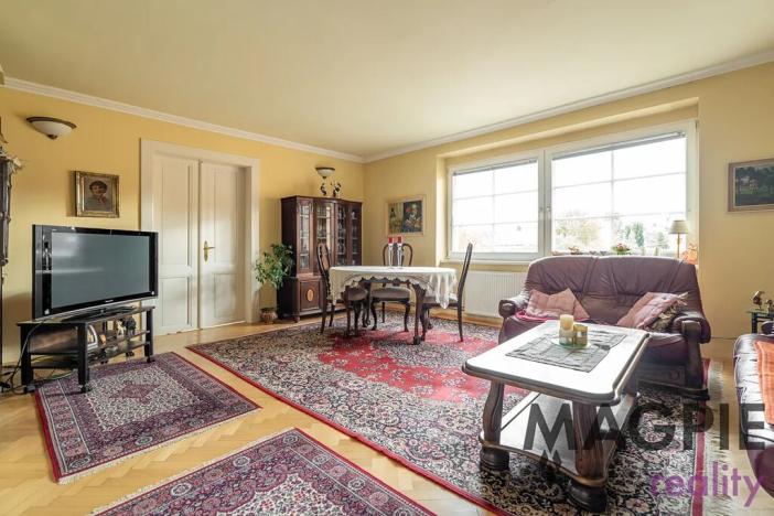 Prodej rodinného domu, Praha - Čakovice, Vyhlídkova, 243 m2