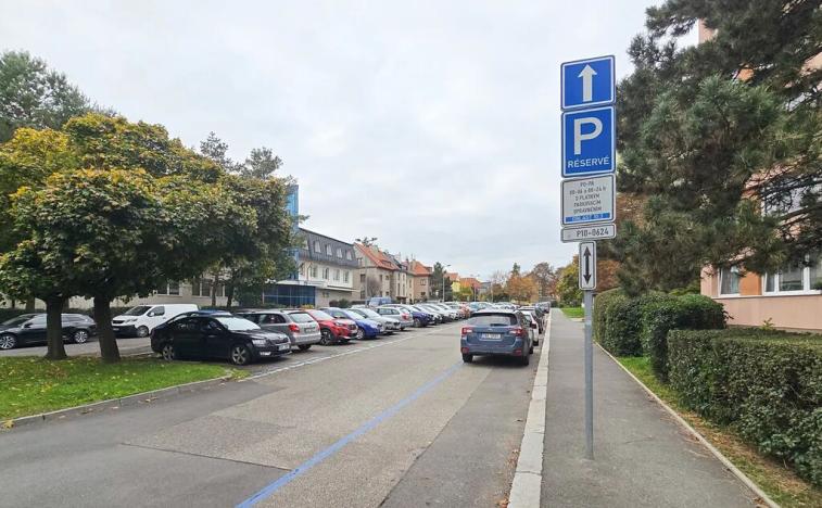 Pronájem bytu 2+1, Praha - Strašnice, Křenická, 60 m2