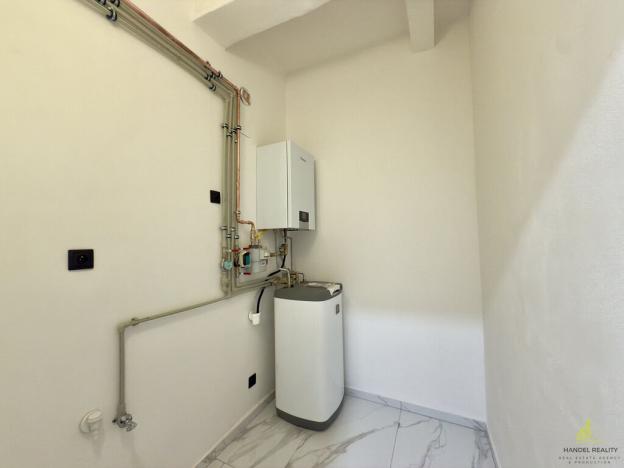 Pronájem bytu 3+kk, Praha - Libeň, Sokolovská, 93 m2