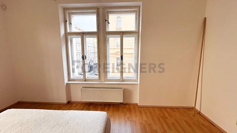 Pronájem bytu 2+1, Praha - Smíchov, Staropramenná, 60 m2