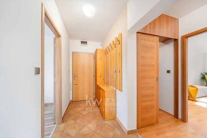 Prodej bytu 3+kk, Praha - Prosek, Vysočanská, 73 m2