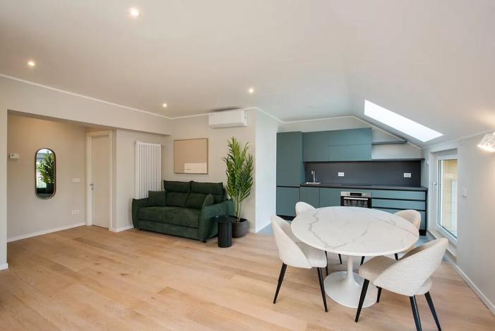 Prodej bytu 3+kk, Milán, Itálie, Via Giacomo Antonini, 90 m2