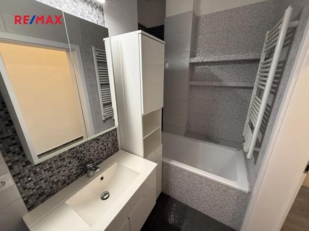 Pronájem bytu 2+1, Praha - Vršovice, Na louži, 70 m2