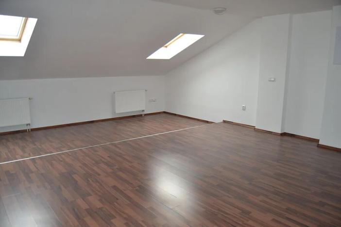 Prodej obchodního prostoru, Brno, Soběšická, 195 m2